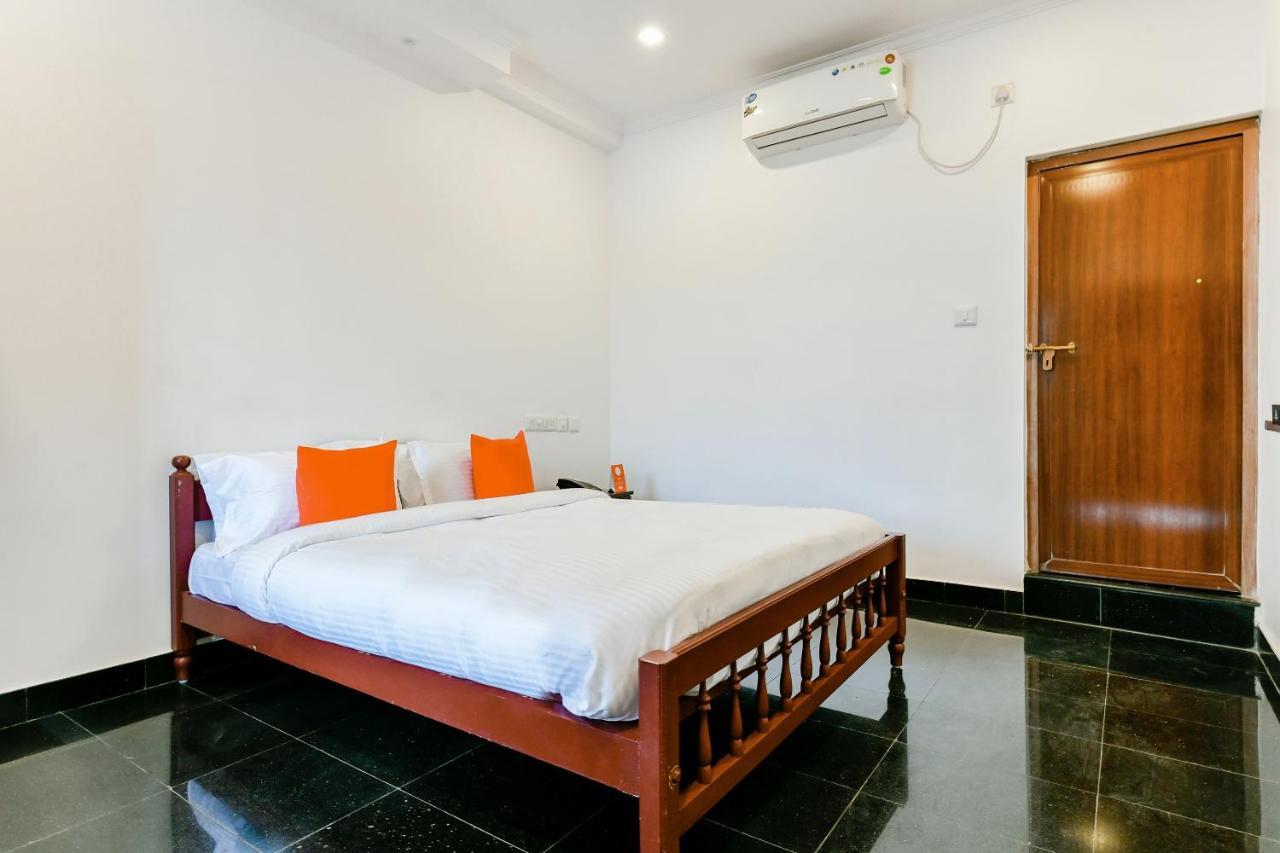 Spot On 39480 Vattekad Tourist Home Kakkanad Ngoại thất bức ảnh